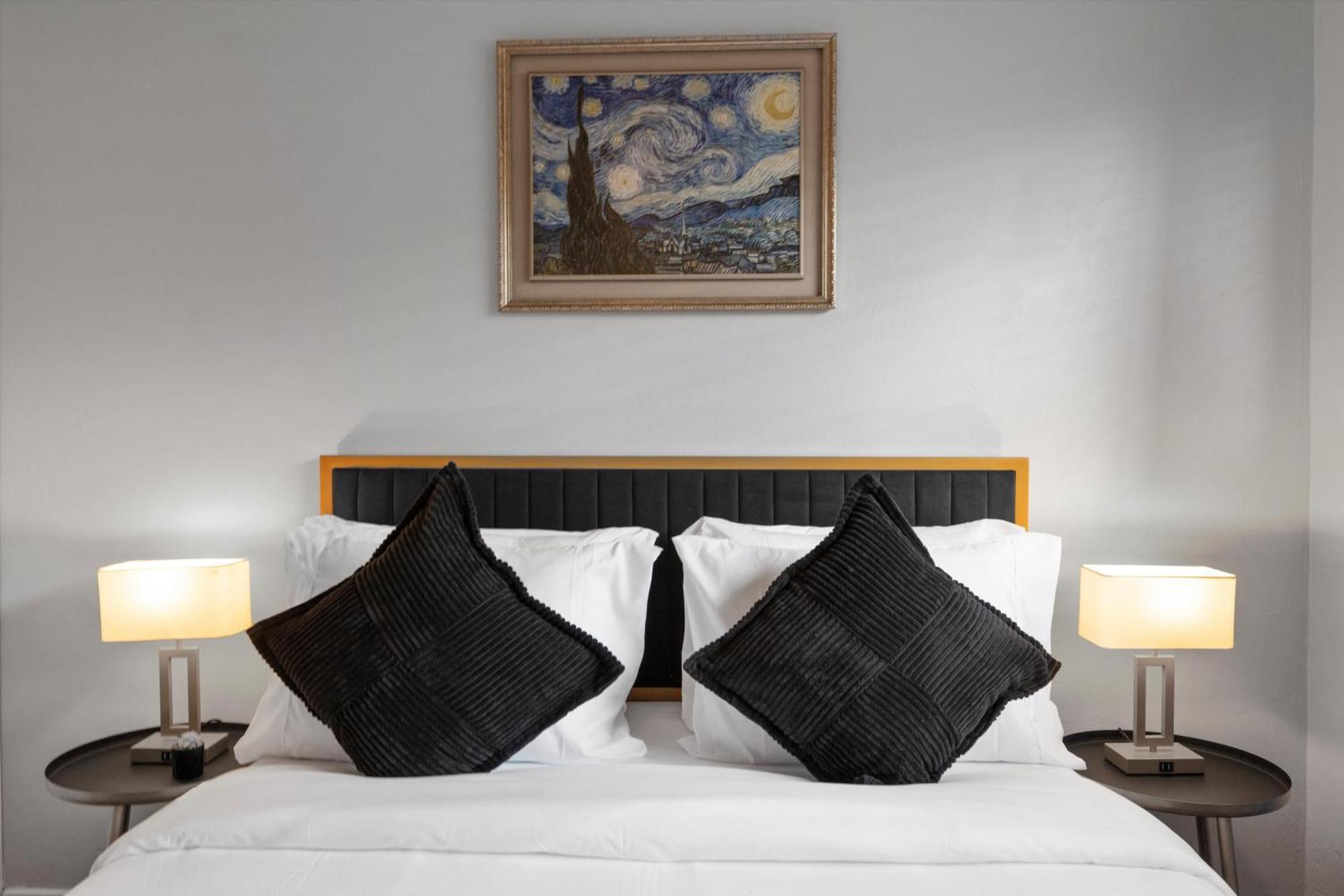 Mins 2 Downtown - King Bed - Private Stays Остін Екстер'єр фото
