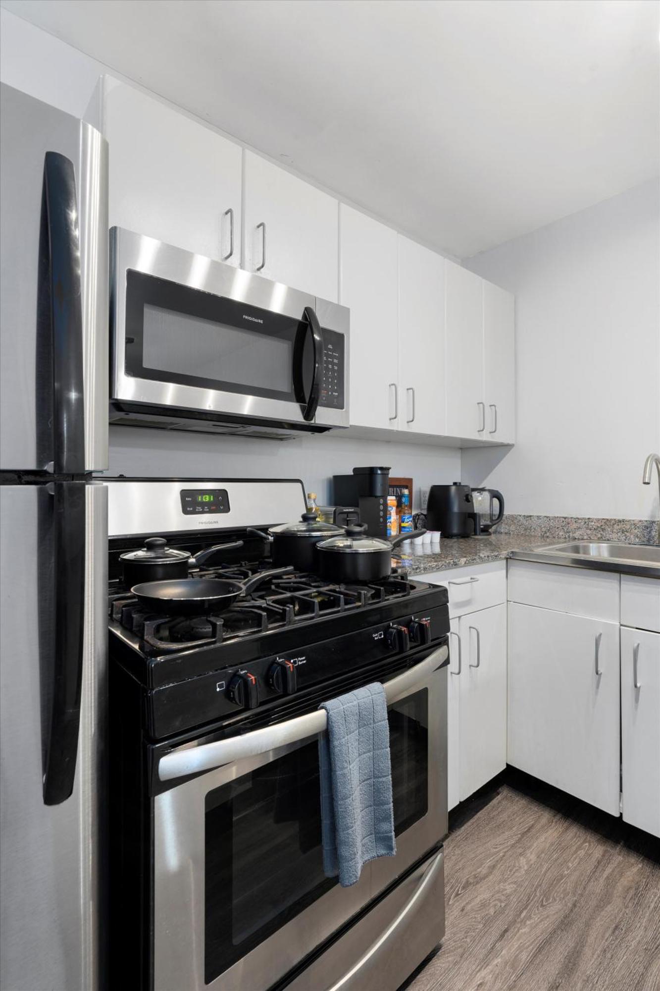 Mins 2 Downtown - King Bed - Private Stays Остін Екстер'єр фото